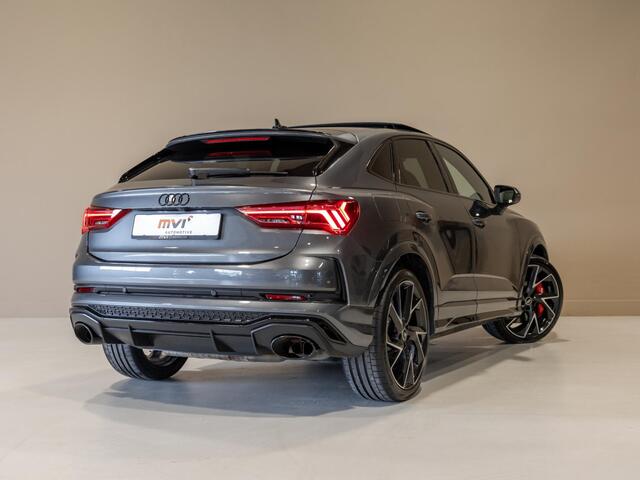 Audi RS Q3 Sportback TFSI / 400pk / Panorama dak / Keramische remschijven / RS Sportuitlaat /