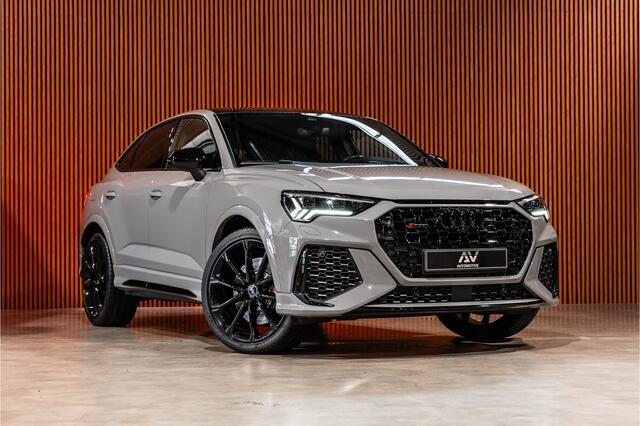 Audi RS Q3 RSQ3 2.5 TFSI 400 PK Sportback | Panorama | B&O 3D | Matrix | ACC | DCC Memory | RS Zetels | Sportuitlaat | Keramische coating | Sfeerverlichting | Dealer onderhouden | Nieuwe remmen rondom