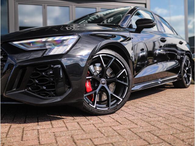 Audi RS3 A3 Limousine 2.5 TFSI quattro | Matrix | Keyless | B&O | Leder | Camera