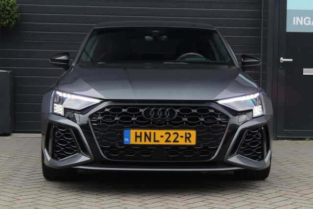 Audi RS3 Limousine 2.5 TFSI Quattro | Keramisch | HUD | Massage