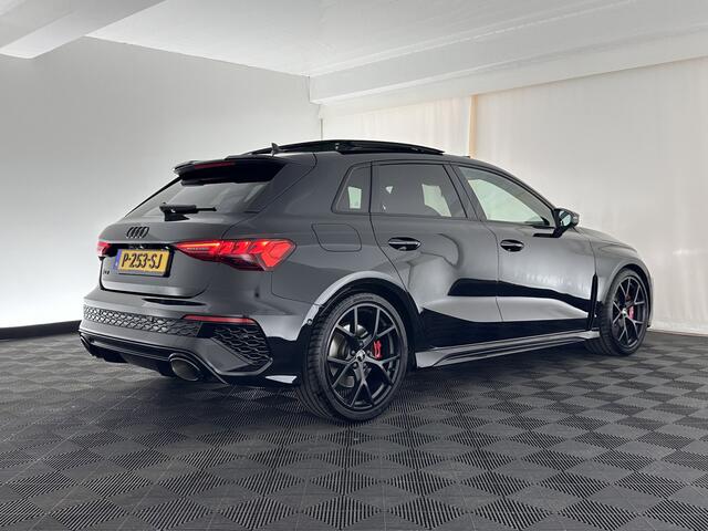 Audi RS3 Sportback 2.5 TFSI quattro Aut. *PANO | HEAD-UP | MATRIX-LED | FULL-LED | ADAPTIVE-CRUISE | BLIND-SPOT | MEMORY-PACK | KEYLESS | SPORT-SEATS | CAMERA | DIGI-COCKPIT | AMBIENT-LIGHT | 19''ALU*