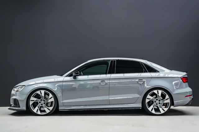 Audi RS3 Limousine 2.5 460pk TFSI quattro |APR stage 1|APR carbon air intake|Akrapovic|RS-stoelen|Bang&Olufsen|digital cockpit|Apple Carplay|Matrix-LED|blind spot|