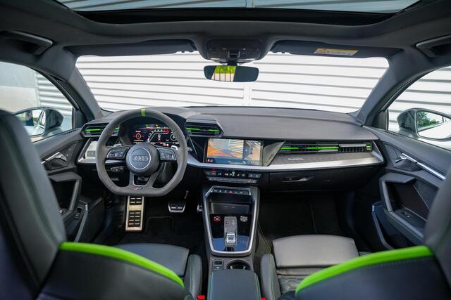 Audi RS3 A3 Limousine 2.5 TFSI quattro Panoramadak B&O HUD ACC Hulk Edition