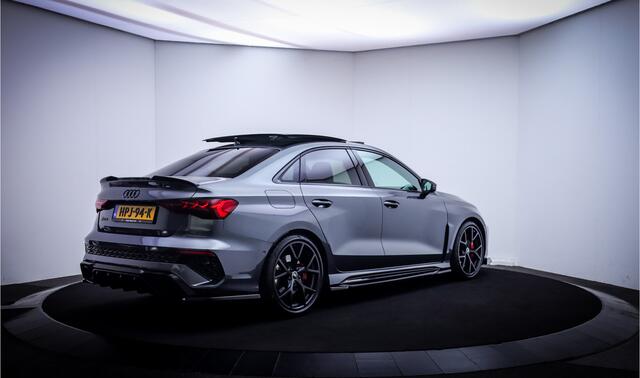Audi RS3 Limousine 2.5 TFSI RS 3 quattro PANO | B&O | MATRIX LED | RS ZETELS | CAMERA | MAXXTON | ACC | STOELVERW | CARPLAY | NAVI | LMV 20''