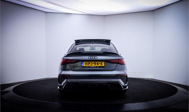 Audi RS3 Limousine 2.5 TFSI RS 3 quattro PANO | B&O | MATRIX LED | RS ZETELS | CAMERA | MAXXTON | ACC | STOELVERW | CARPLAY | NAVI | LMV 20''