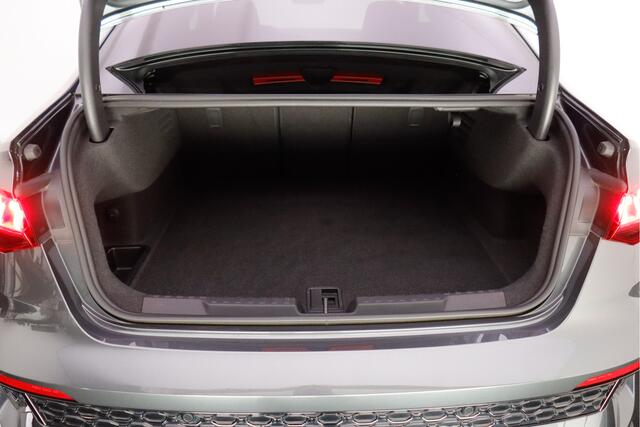 Audi RS3 Limousine 2.5 TFSI RS 3 quattro PANO | B&O | MATRIX LED | RS ZETELS | CAMERA | MAXXTON | ACC | STOELVERW | CARPLAY | NAVI | LMV 20''