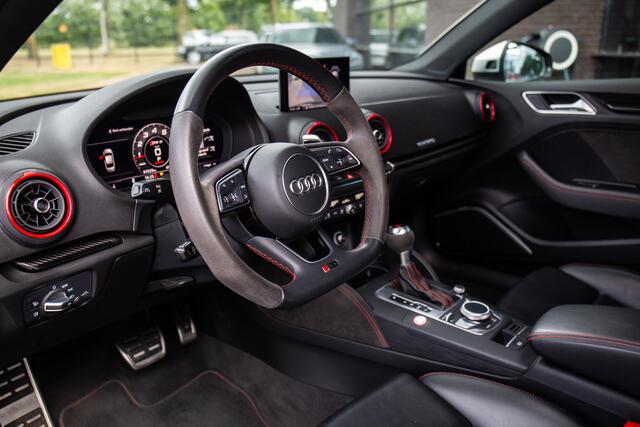 Audi RS3 Limousine 2.5 TFSI RS 3 quattro , RS uitlaat, Keramische remmen,