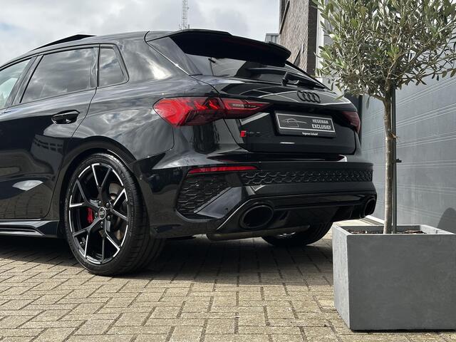Audi RS3 Sportback 2.5 TFSI RS 3 QUATTRO 600+ PK | TTE 700 | Schuif-kanteldak | B&O | MAGNETIC RIDE | CERAMIC | Camera | Elekt. stoelen | Adap. cruise