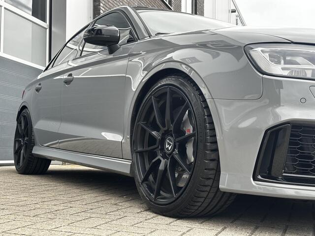 Audi RS3 Limousine 2.5 TFSI RS 3 quattro DAZA | Schuif-kanteldak | CERAMIC | MOTEC | Blind Spot | RS DESIGN | CarPlay | Camera | MAGNETIC RIDE