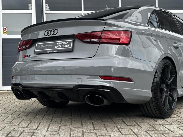 Audi RS3 Limousine 2.5 TFSI RS 3 quattro DAZA | Schuif-kanteldak | CERAMIC | MOTEC | Blind Spot | RS DESIGN | CarPlay | Camera | MAGNETIC RIDE