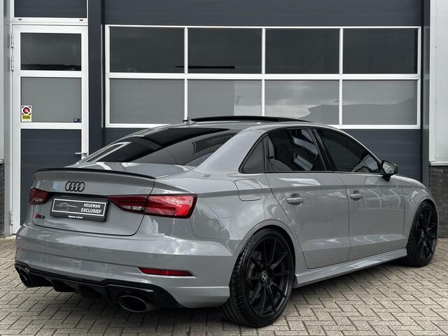Audi RS3 Limousine 2.5 TFSI RS 3 quattro DAZA | Schuif-kanteldak | CERAMIC | MOTEC | Blind Spot | RS DESIGN | CarPlay | Camera | MAGNETIC RIDE