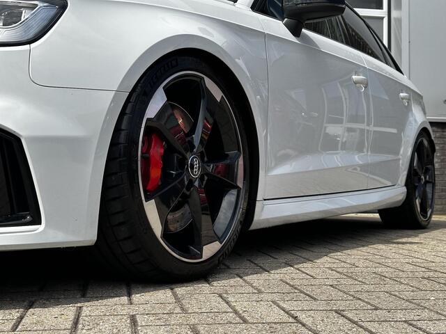 Audi RS3 Sportback 2.5 TFSI RS 3 quattro DAZA | Schuif-kanteldak | B&O | RS DESIGN | MAGNETIC RIDE | Camera | Keyless | ACC | CARBON