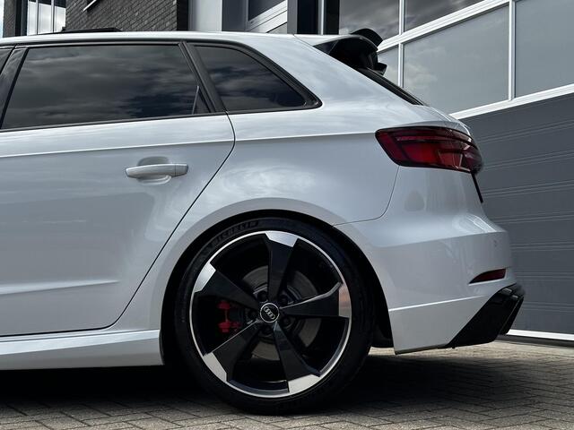 Audi RS3 Sportback 2.5 TFSI RS 3 quattro DAZA | Schuif-kanteldak | B&O | RS DESIGN | MAGNETIC RIDE | Camera | Keyless | ACC | CARBON