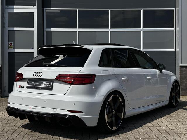 Audi RS3 Sportback 2.5 TFSI RS 3 quattro DAZA | Schuif-kanteldak | B&O | RS DESIGN | MAGNETIC RIDE | Camera | Keyless | ACC | CARBON