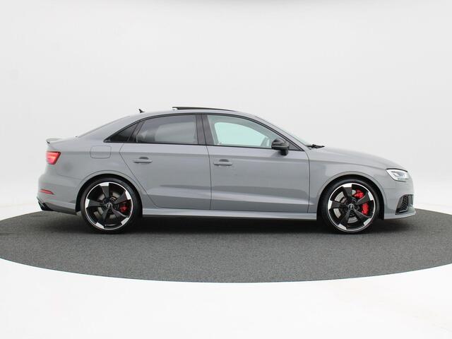 Audi RS3 Limousine 2.5 TFSi 400 Pk RS 3 quattro | Panorama Dak | B&O Audio | Camera | Bluetooth | Adaptive Cruise | Climate Control | 19 Inch | 68.435 Km