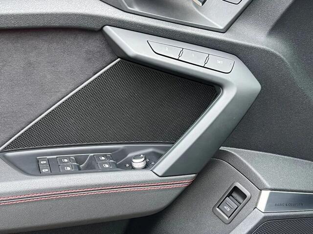 Audi RS3 Sportback 2.5 TFSI, VOL!! Akrapovic, Keramisch, Carbon