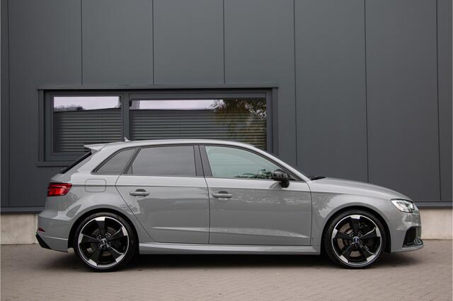 Audi RS3 Sportback 2.5 TFSI 400PK Quattro | NL Auto | Virtual Cockpit | RS Sportuitlaat | Apple Carplay | Dealer onderhoud | Nardo Grey | PDC | Cruise Control | Nappa Leder | Drive Select | LED | Black Pack | Nationale Autopas | N.P ¤90.731,- | RS Sporstoelen + De