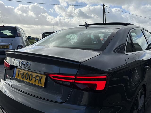 Audi RS3 Limousine 2.5 TFSI A3 *400PK* quattro LED*Panorama dak*