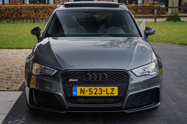 Audi RS3 Sportback 2.5 TFSI Quattro Pano/DCC/RS-zetels/B&O/367PK