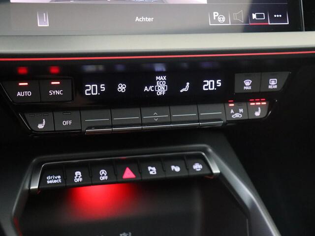 Audi RS3 Sportback 2.5 TFSI RS 3 quattro | Panoramadak | Achteruitrijcamera | RS-sportuitlaatsysteem | Navigatie Plus | Virtual cockpit Plus | LED matrix verlichting | Comfortpakket pro | SONOS |