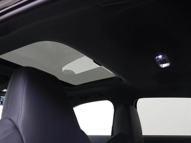 Audi RS3 Sportback 2.5 TFSI RS 3 quattro | Panoramadak | Achteruitrijcamera | RS-sportuitlaatsysteem | Navigatie Plus | Virtual cockpit Plus | LED matrix verlichting | Comfortpakket pro | SONOS |