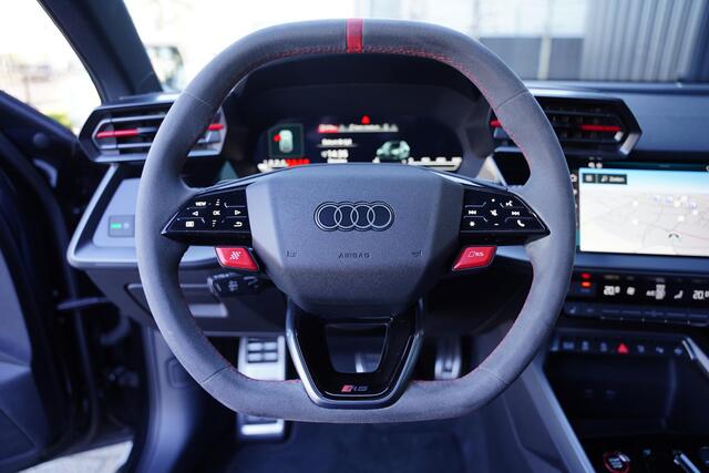 Audi RS3 Sportback 2.5 TFSI Quattro Panorama / SONOS 3D / Magnetic Ride