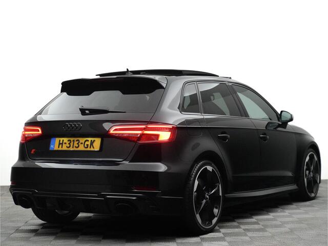 Audi RS3 Sportback 2.5 TFSI 550pk quattro Panoramadak, Carbon intake, Schaalstoelen, Dealer-onderhouden