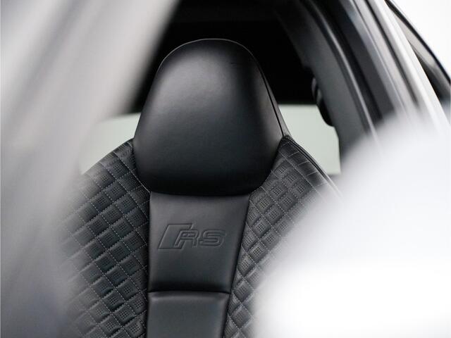 Audi RS3 Sportback 2.5 TFSI 550pk quattro Panoramadak, Carbon intake, Schaalstoelen, Dealer-onderhouden