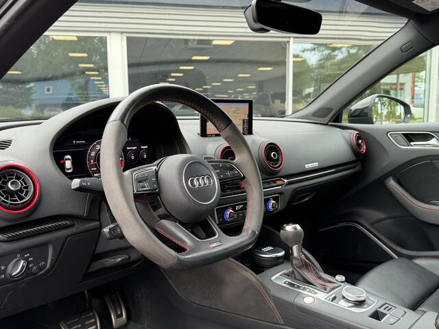Audi RS3 Sportback 2.5 TFSI quattro | Keramische remmen | RS Stoelen | Virtual Cockpit