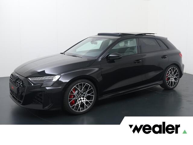 Audi RS3 Sportback 2.5 FSI 295 kW / 400 PK | Sonos premium 3d | Pneumatische lendensteunen | Velgen 10-kr.sp. zwart | Topsnelheid 280 km/h | Glazen panoramadak | Rs-sportuitlaatsysteem | Assis.pak driving+parking plus | Climate pakket plus | Matrix koplampen | Com