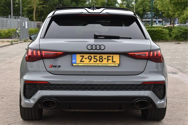 Audi RS3 2.5 TFSI quattro 400 PK RS-Dynamic | Vol | B&O | Keyless | HUD | Keramisch | Massagestoelen | Camera | Open dak