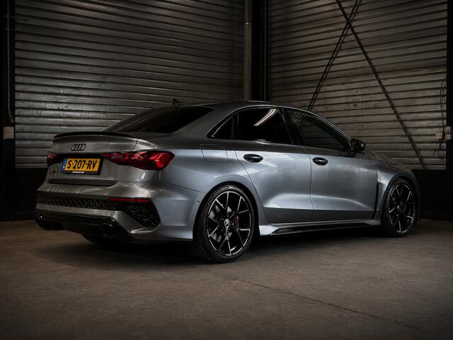 Audi RS3 2.5 TFSI Limousine Quattro 400pk | Panodak | RS Zetels | B&O | A