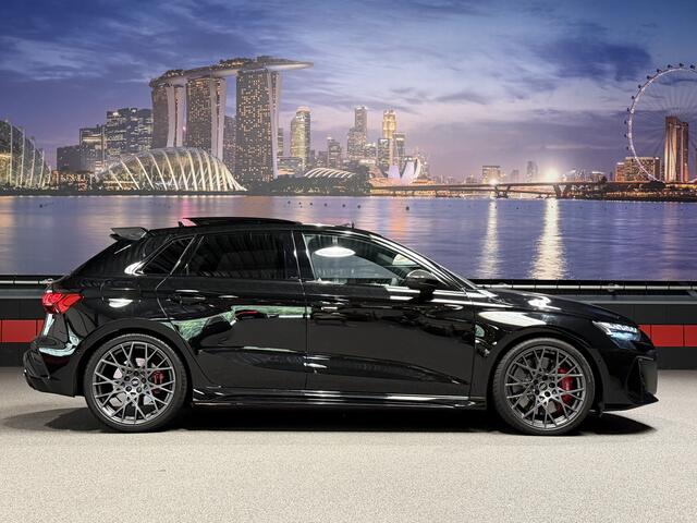 Audi RS3 Sportback 2.5 TFSI RS 3 quattro Kuipstoelen|Sonos|Panorama|Camera