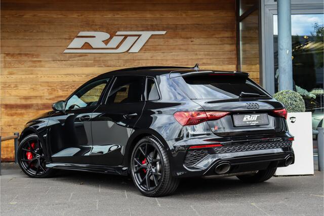 Audi RS3 2.5 TFSI quattro Volle BPM **Ceramic/Fabriekgarantie/Pano.dak/360/RS leder/PPF/OPF Delete**