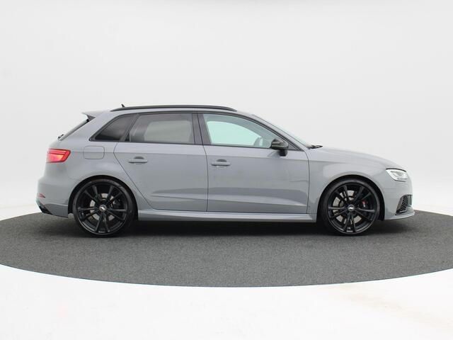 Audi RS3 Sportback 2.5 TFSi 400 Pk quattro | Matrix LED | Nappa Leder | Digitale Cockpit | Abt 19 inch | Zwart Optiek | Adaptive Cruise Control | Stoelverwarming |