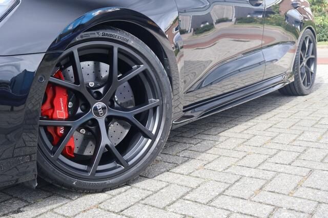 Audi RS3 Sportback (400PK) Keramisch/Pano/RS uitlaat/HUD/VOL opties!