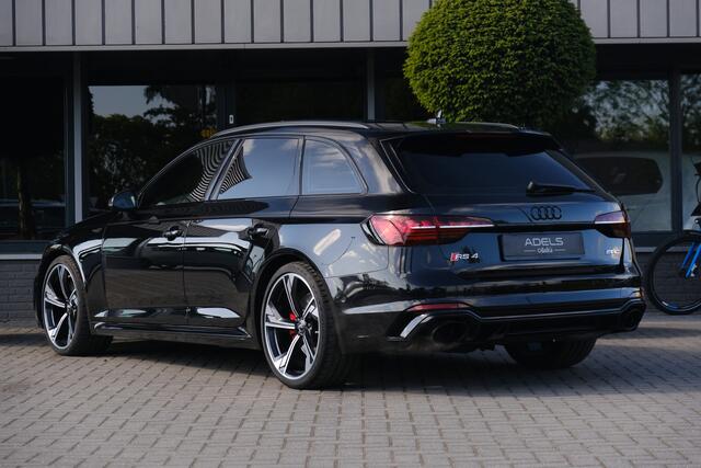 Audi RS4 Avant 2.9 TFSI Quattro MRC Panodak Keramisch HUD B&O 360Camera Massage