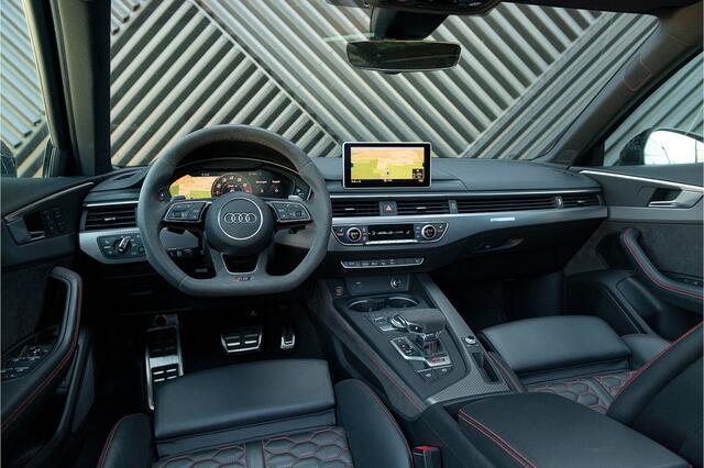 Audi RS4 Avant 2.9 TFSI Quattro Panodak ACC B&O Carbon Memory Massage Matrix 360 Head up