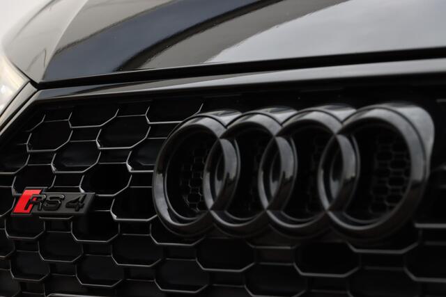Audi RS4 Avant 2.9 TFSI quattro 450pk Tiptronic | Lederen massagestoelen | HUD | Panoramadak | B&O
