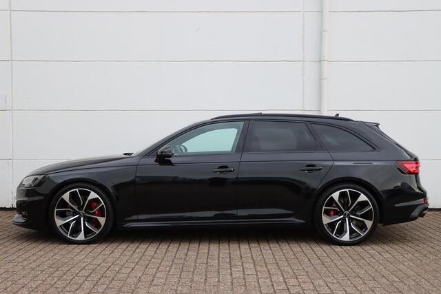 Audi RS4 Avant 2.9 TFSI quattro 450pk Tiptronic | Lederen massagestoelen | HUD | Panoramadak | B&O