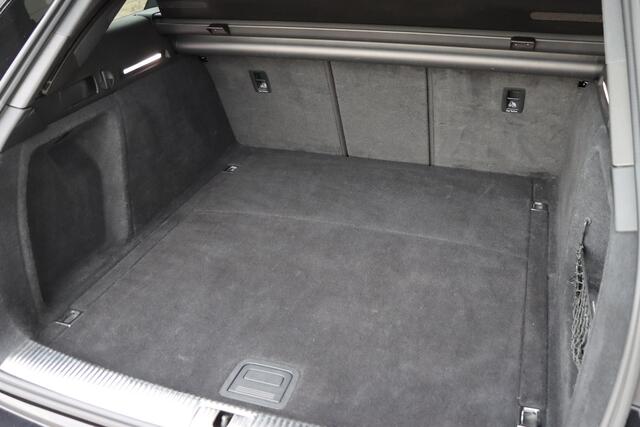 Audi RS4 Avant 2.9 TFSI quattro 450pk Tiptronic | Lederen massagestoelen | HUD | Panoramadak | B&O