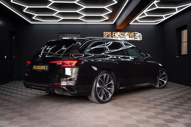 Audi RS4 A4 Avant 2.9 TFSI quattro / Keramisch / RS Dynamic / B&O / Matrix / Keyless /