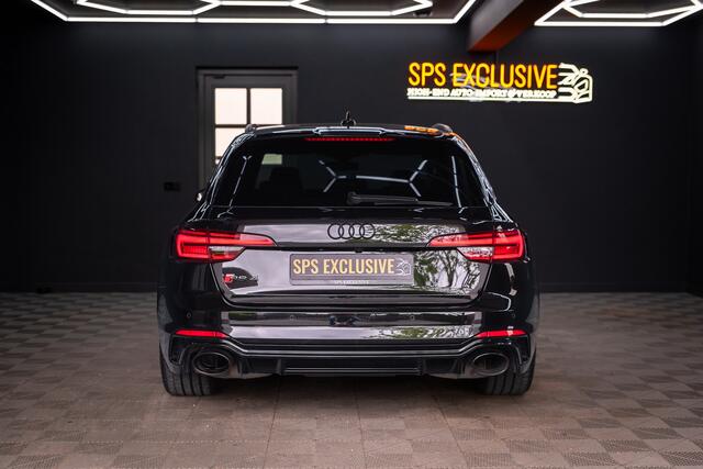 Audi RS4 A4 Avant 2.9 TFSI quattro / Keramisch / RS Dynamic / B&O / Matrix / Keyless /