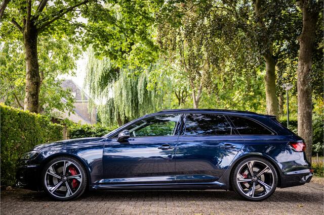 Audi RS4 A4 Avant 2.9 TFSI quattro RS Dynamic 280 v/max Exclusive Head Up Bang & Olufsen
