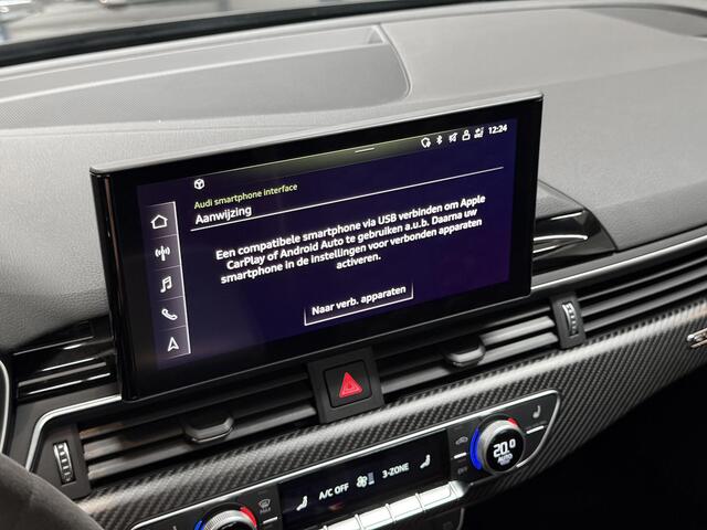 Audi RS4 Avant 2.9 TFSI Quattro - FACELIFT - KERAMISCHE REMMEN - CARBON PAKKET - PANORAMADAK - 280 KM/H - SPORTUITLAAT - ALCANTARA PAKKET