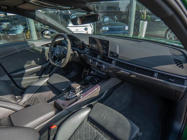 Audi RS4 Avant 2.9 TFSI quattro | RS Sportuitlaat | B&O | Matrix | Pano | Apple CarPlay & Android Auto