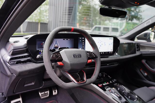 Audi RS5 Avant e-hybrid quattro / Panoramadak / Keramische Remmen