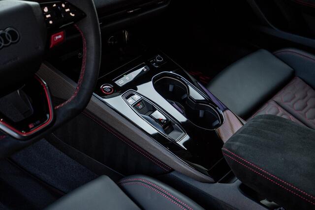Audi RS5 Avant e-hybrid quattro, Keramisch, Carbon, 2026