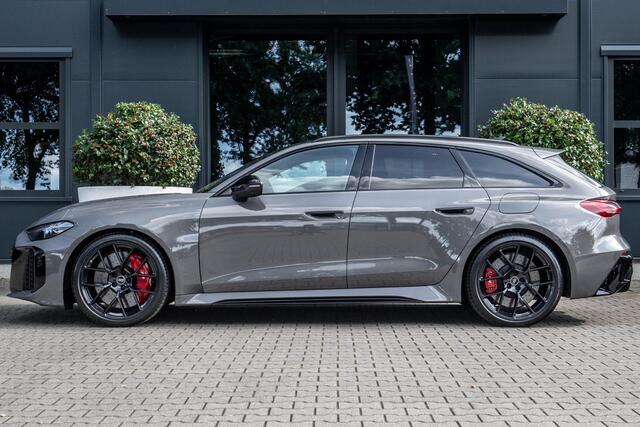 Audi RS5 Avant e-hybrid quattro