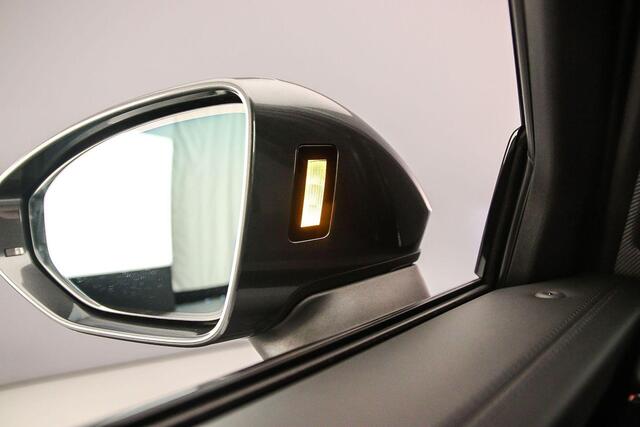 Audi RS6 Avant RS 6 TFSI 600PK quattro | Kermamisch| Panoramadak | Head-Up | Servo-Sluiting | Top-View | Ventilatie | RSDynamic+ | City/Tour-Pack | 22-Inch | B&O |